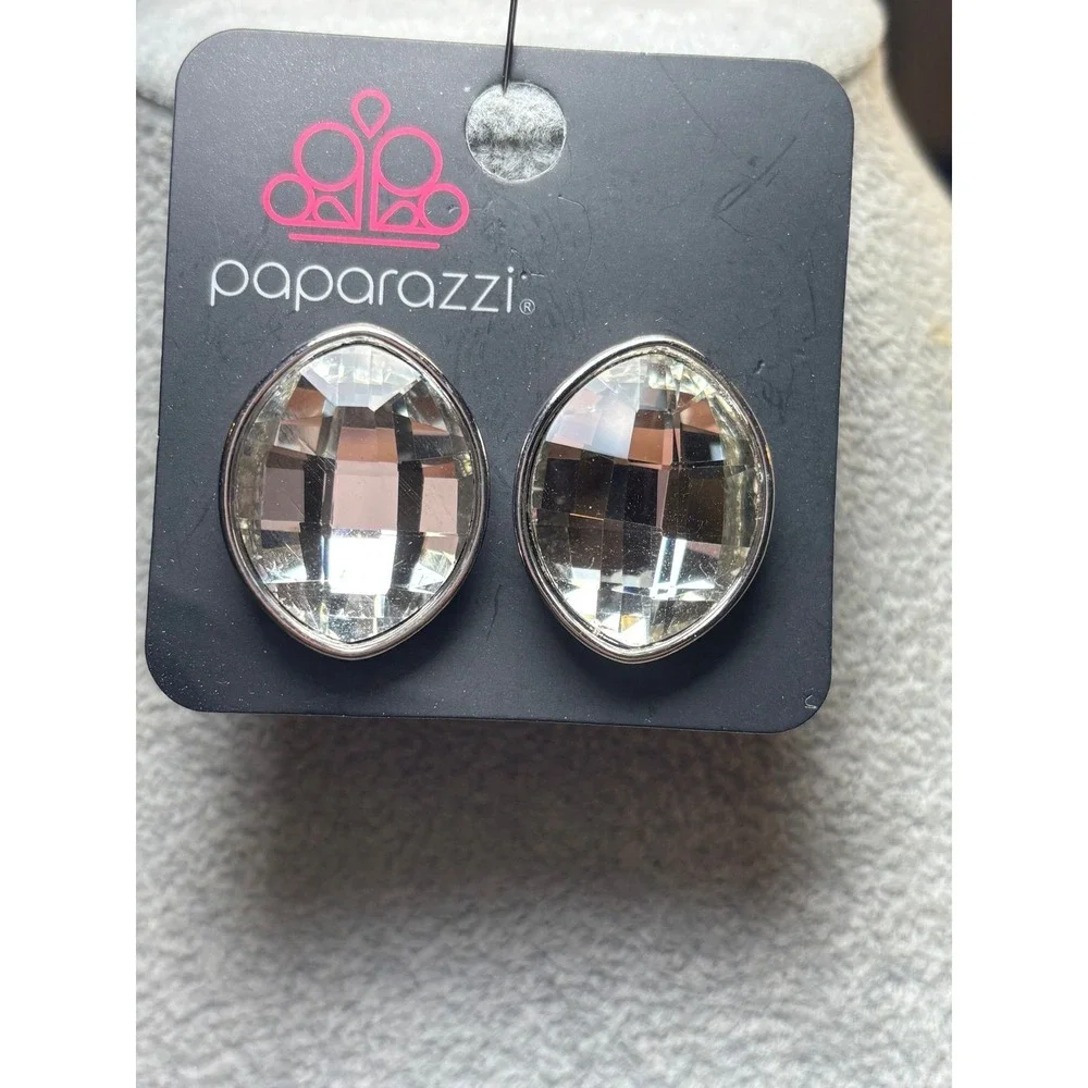 #26. Paparazzi Movie Star Sparkle Earrings